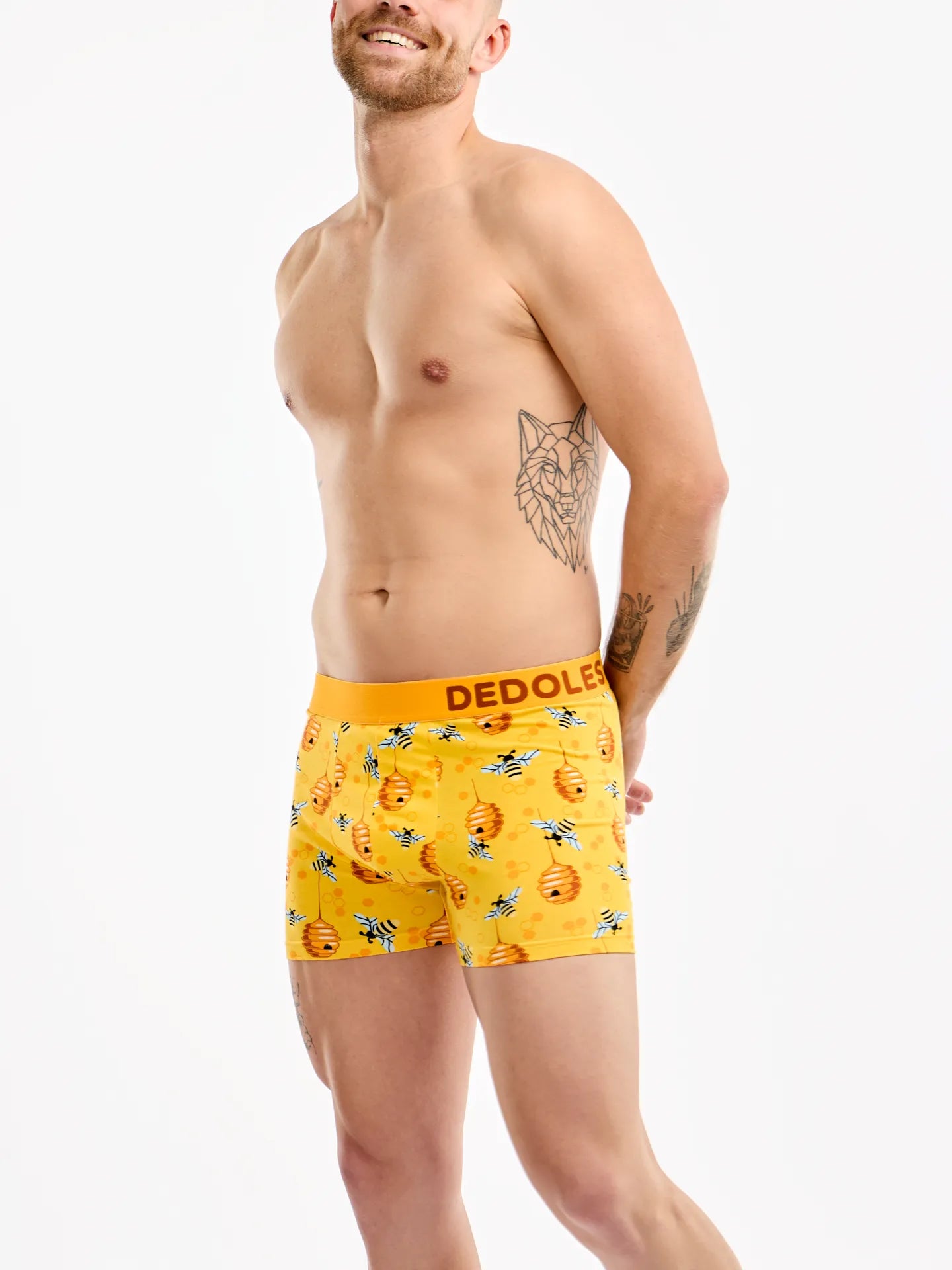 mens-trunks-busy-bees-1-2d/2de86ced873dac2eba49fee43494ce3d4dcb0a8e