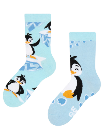 Lustige Kindersocken Fröhlicher Pinguin