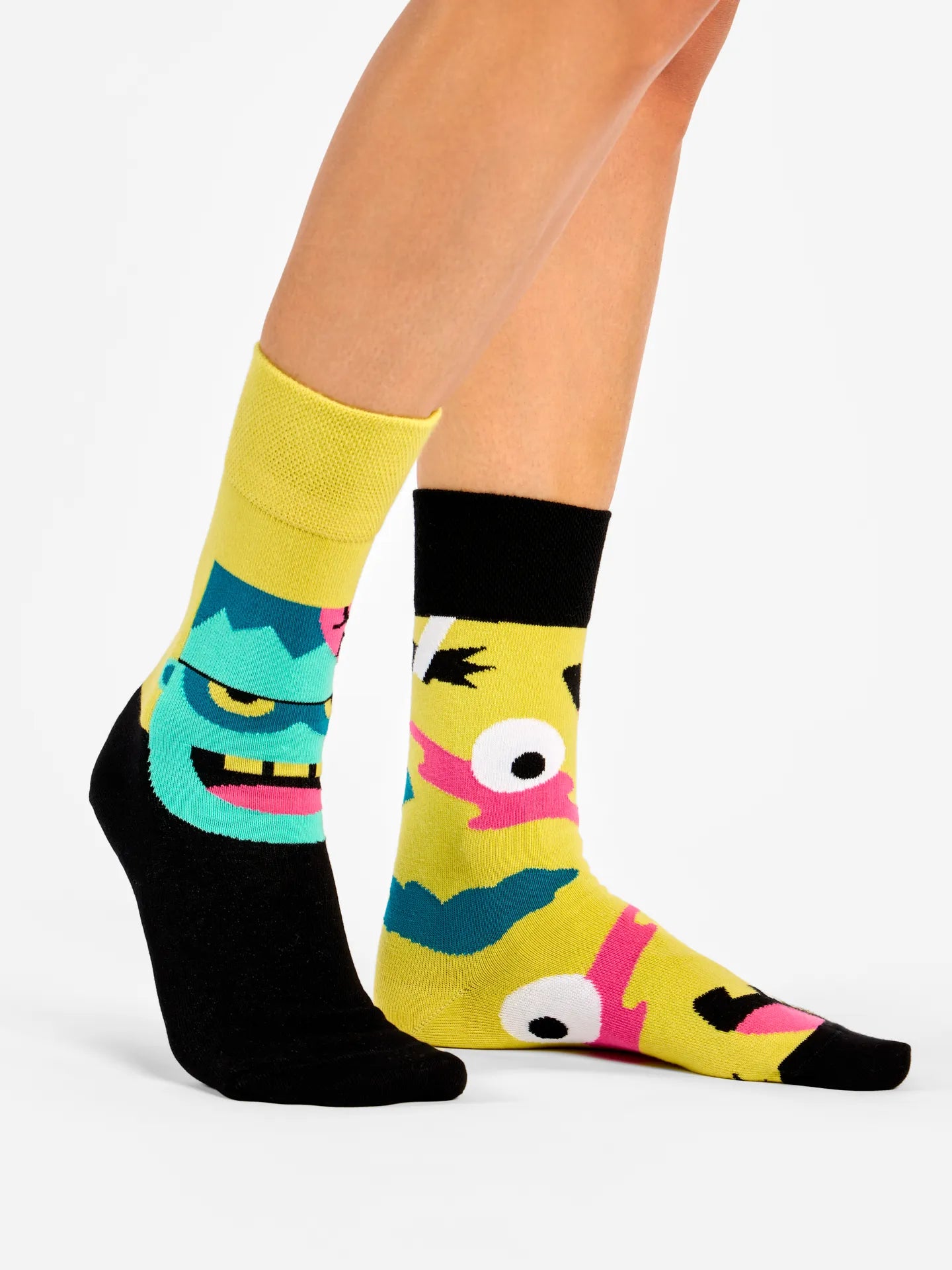 regular-socks-zombie-17/179273c6c9267b326120c19c2c88aedb2108edab