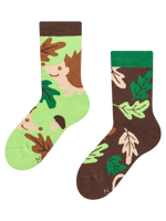 Lustige warme Socken für Kinder Igel und Blätter