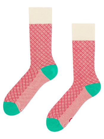 Türkisfarbene und rote gemusterte Socken