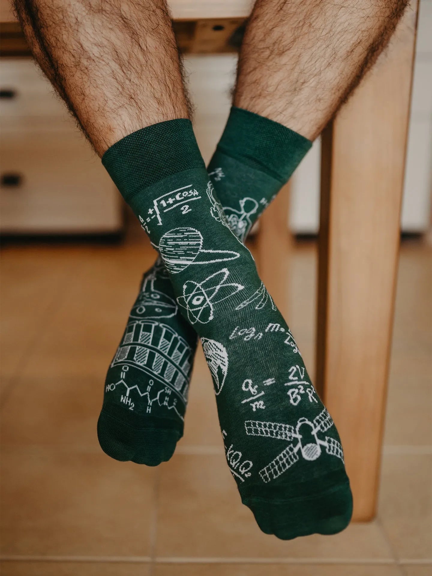 regular-socks-physics-vs-chemistry-be/beb65ba0e514448fb0fadcaec6c93e165ade38d8