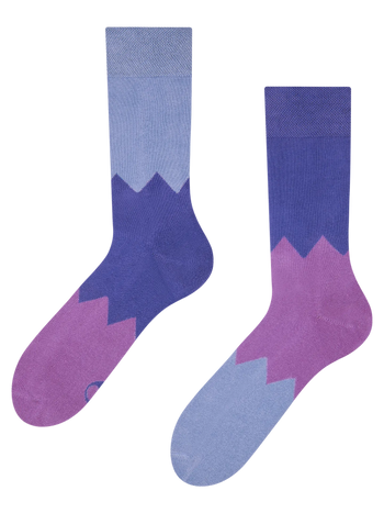 Violette warme Socken Zickzack