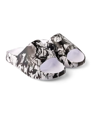 Lustige chunky Pantoletten Schwarze und weiße Flecken