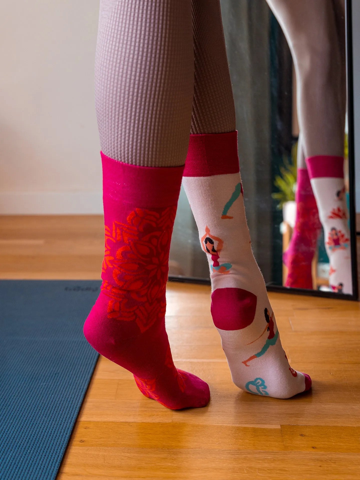 regular-socks-yoga-mandala-a0/a0b4ae303280faeba80856535d1904a72bf3b09c