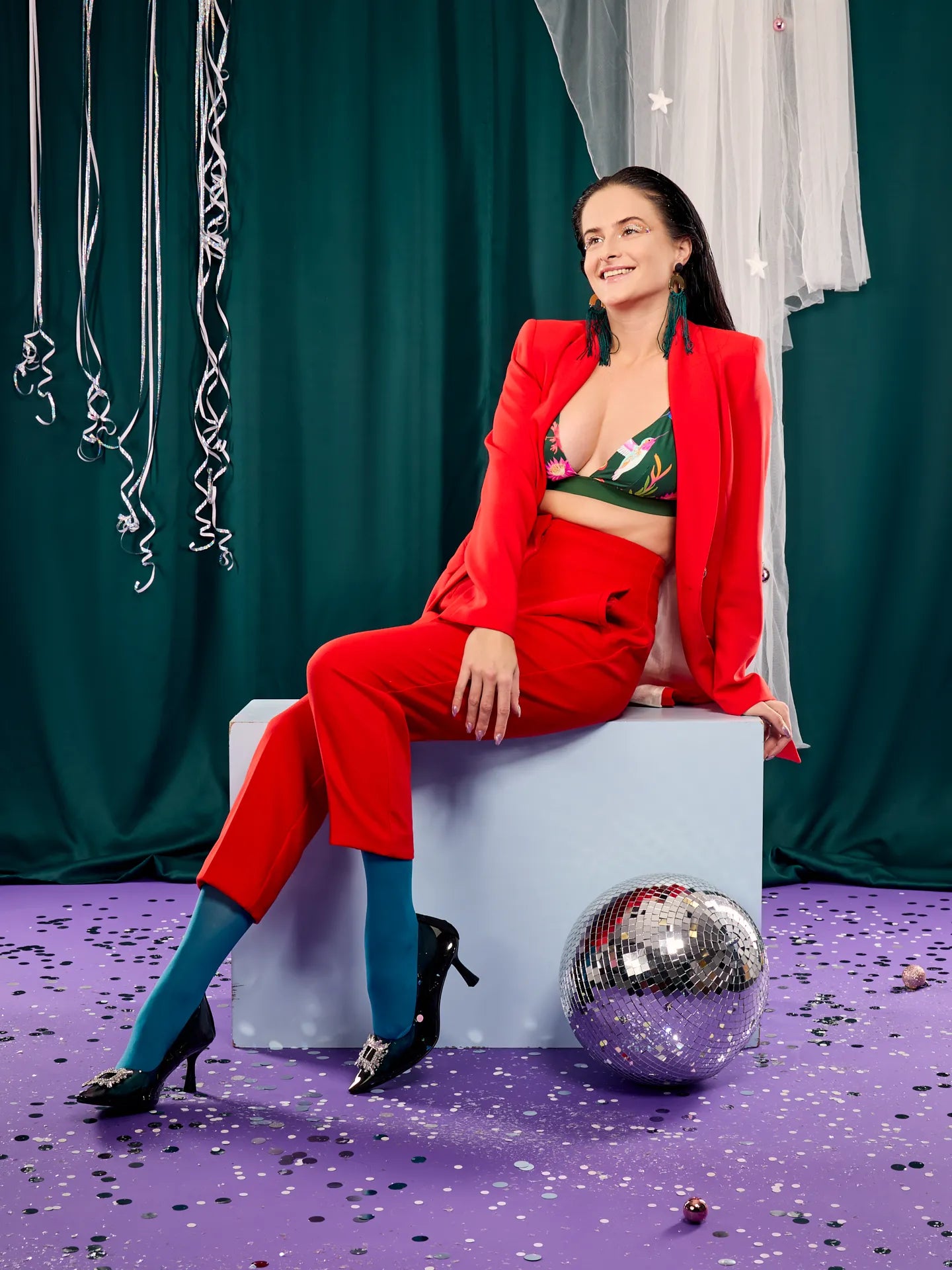 nylon-tights-emerald-green-31/31e983b624e17fb39b5ea1d3c6b036d5fa25d58b