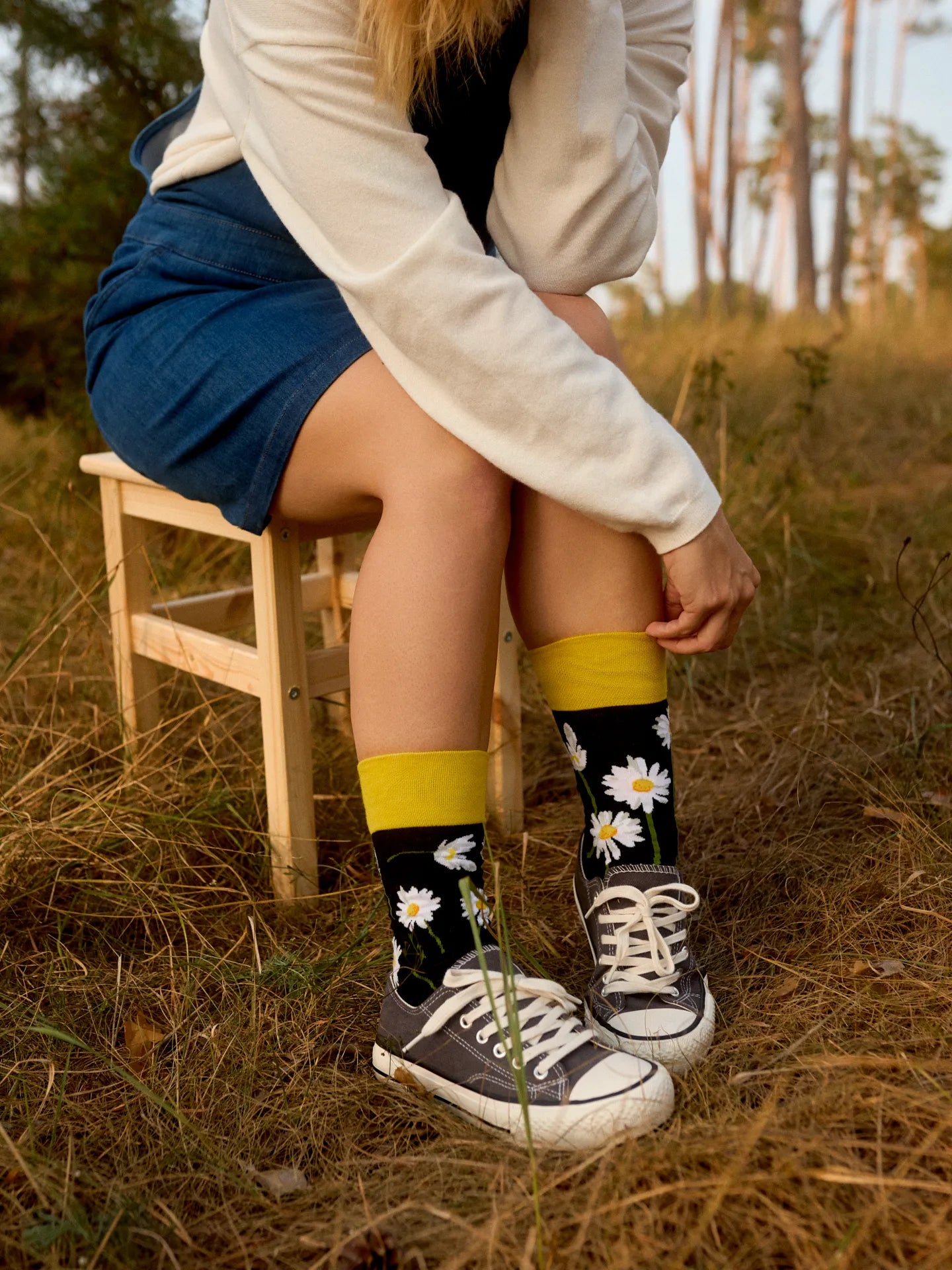 regular-socks-daisies-at-night-02-79/79a6a80984eba7514f8a0f74211de890b7de4f6c