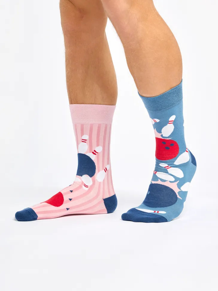 regular-socks-bowling-game-7f/7fe9b59191eaf0d9f710bd390bc79fe843daeecc