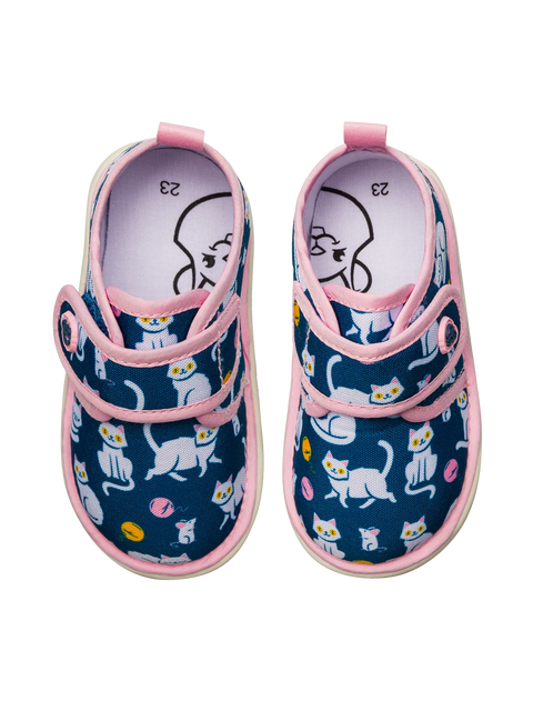 baby-slippers-playful-kitty-02/0278da1ed813aef18f3f346918f576a7728b7e2f