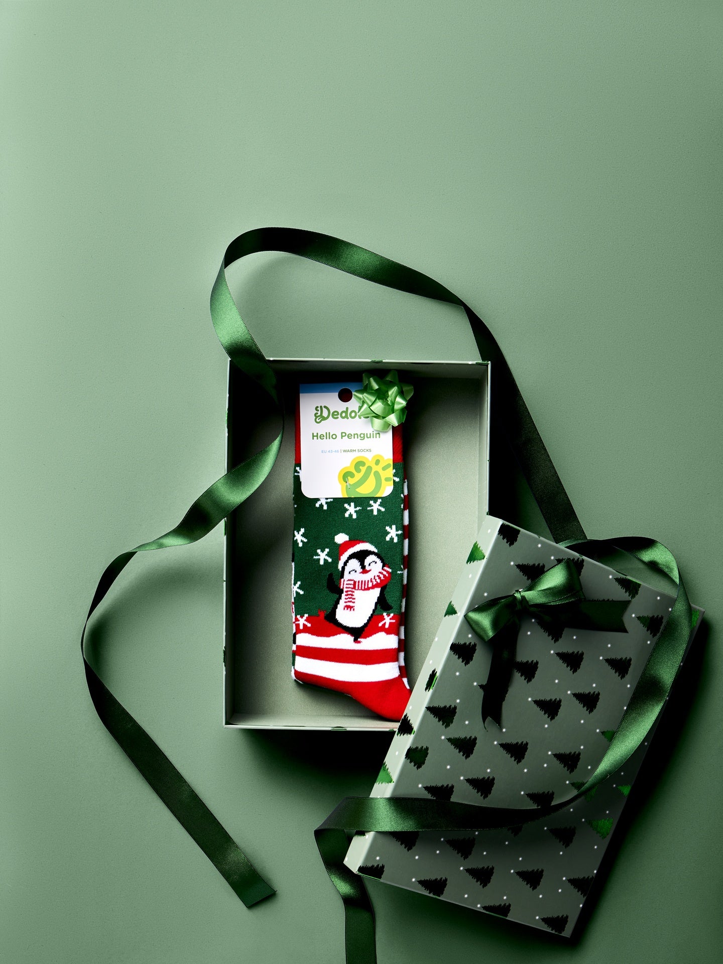 warm-socks-hello-penguin-1-e9/e9e7f57bec94bc9e294826faf781ac1e068a964e