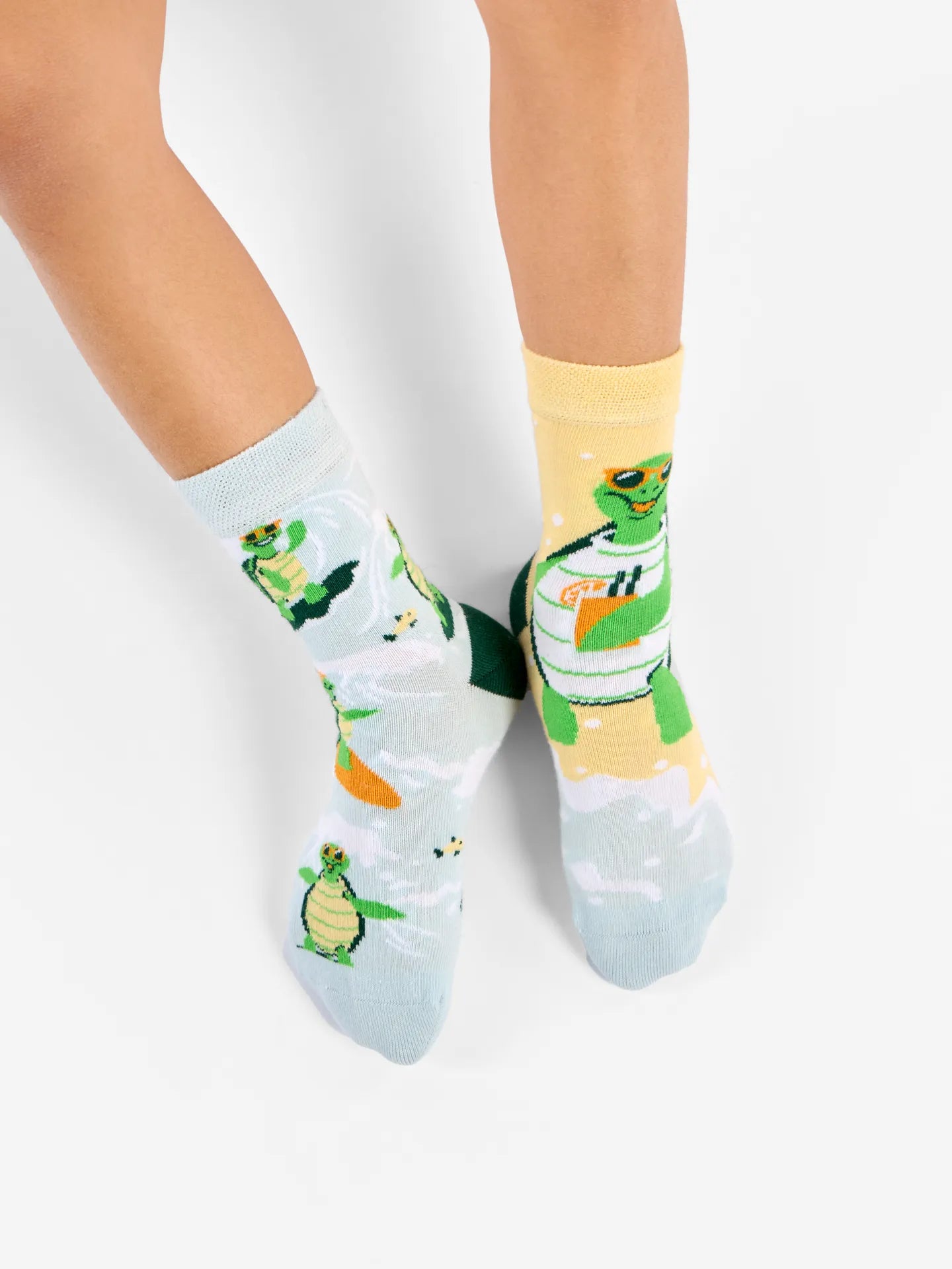 kids-socks-turtle-the-surfer-83/833b0b511c3f80e2d0f111cca1e829e197a56675