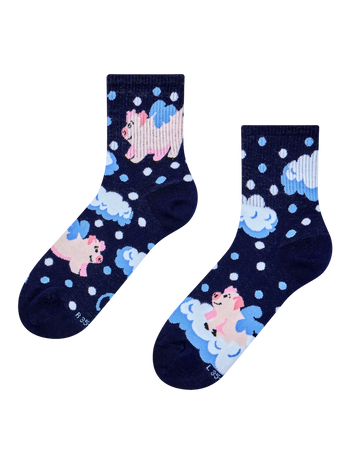 Lustige Crewsocken Schweine in den Wolken