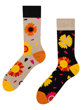 Lustige Socken Liebt mich, liebt mich nicht