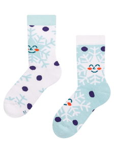 Lustige warme Socken für Kinder Glückliche Schneeflocken