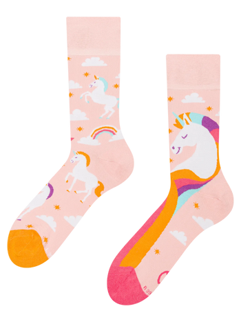 Lustige Socken Einhorn in den Wolken