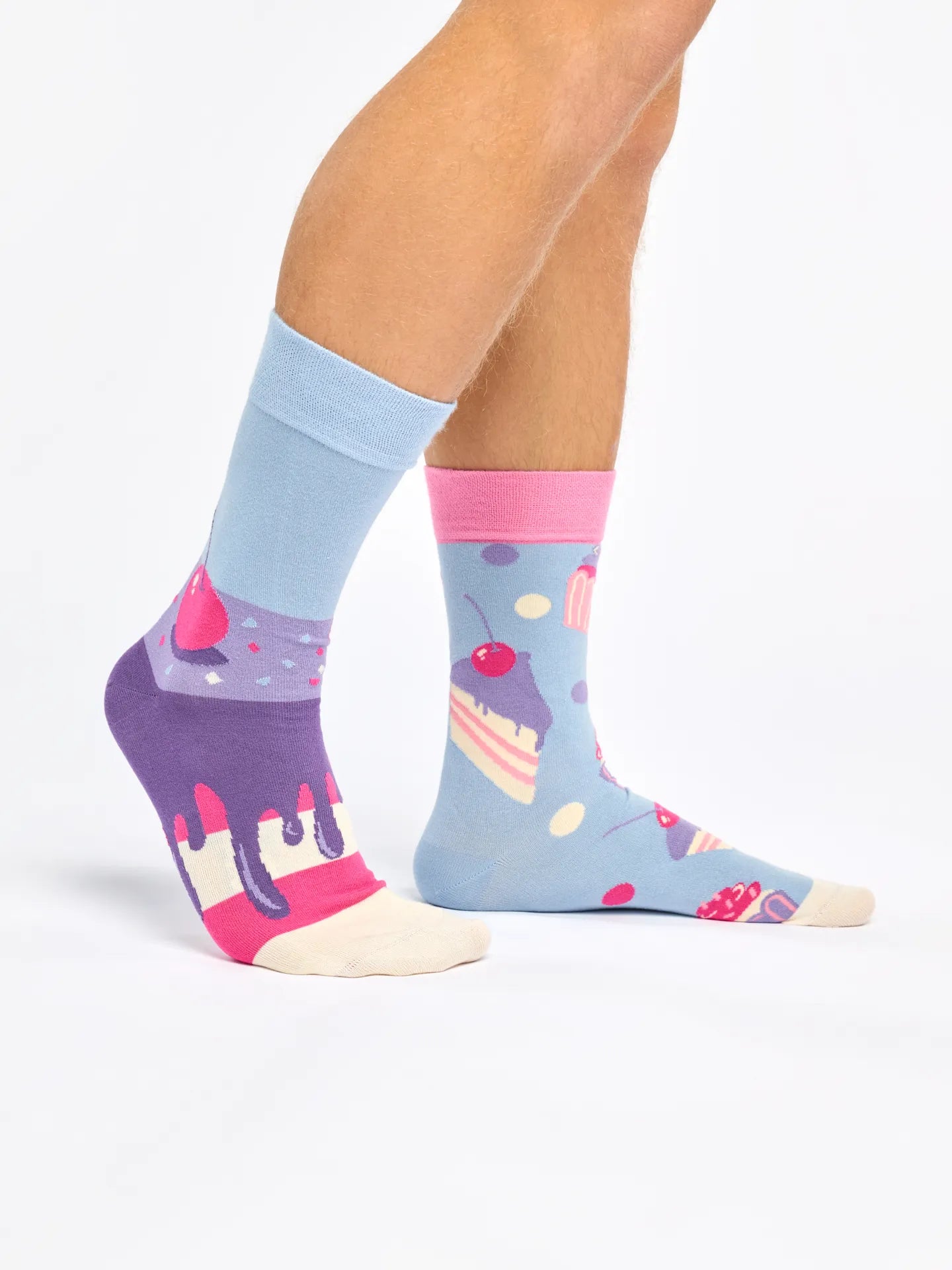 bamboo-regular-socks-cherry-cake-okt-4f/4f11bfc92c1dba658d32fd9690d65071667f47b3