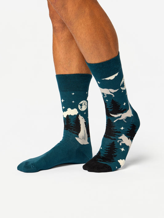 bamboo-regular-socks-wolf-moon-3b/3b10172f2809f097aa0ee144767eaa1e065b73a2