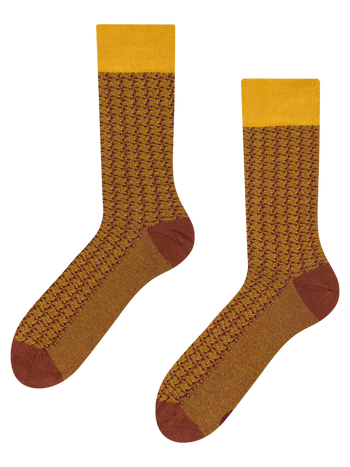 Burgunderrote und gelbe gemusterte Socken