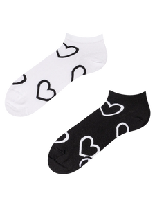 Lustige Knöchelsocken Schwarze und weiße Herzen