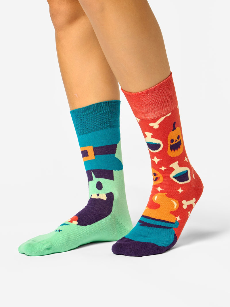 regular-socks-witch-56/5671354c12c8b8cb4f36388b49e22cce49a140c4