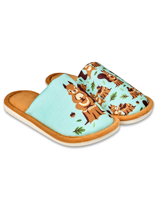 kids-slippers-squirrel-in-the-woods-59/596c41b4a66132dca6f47bfb68e618604e4529b8