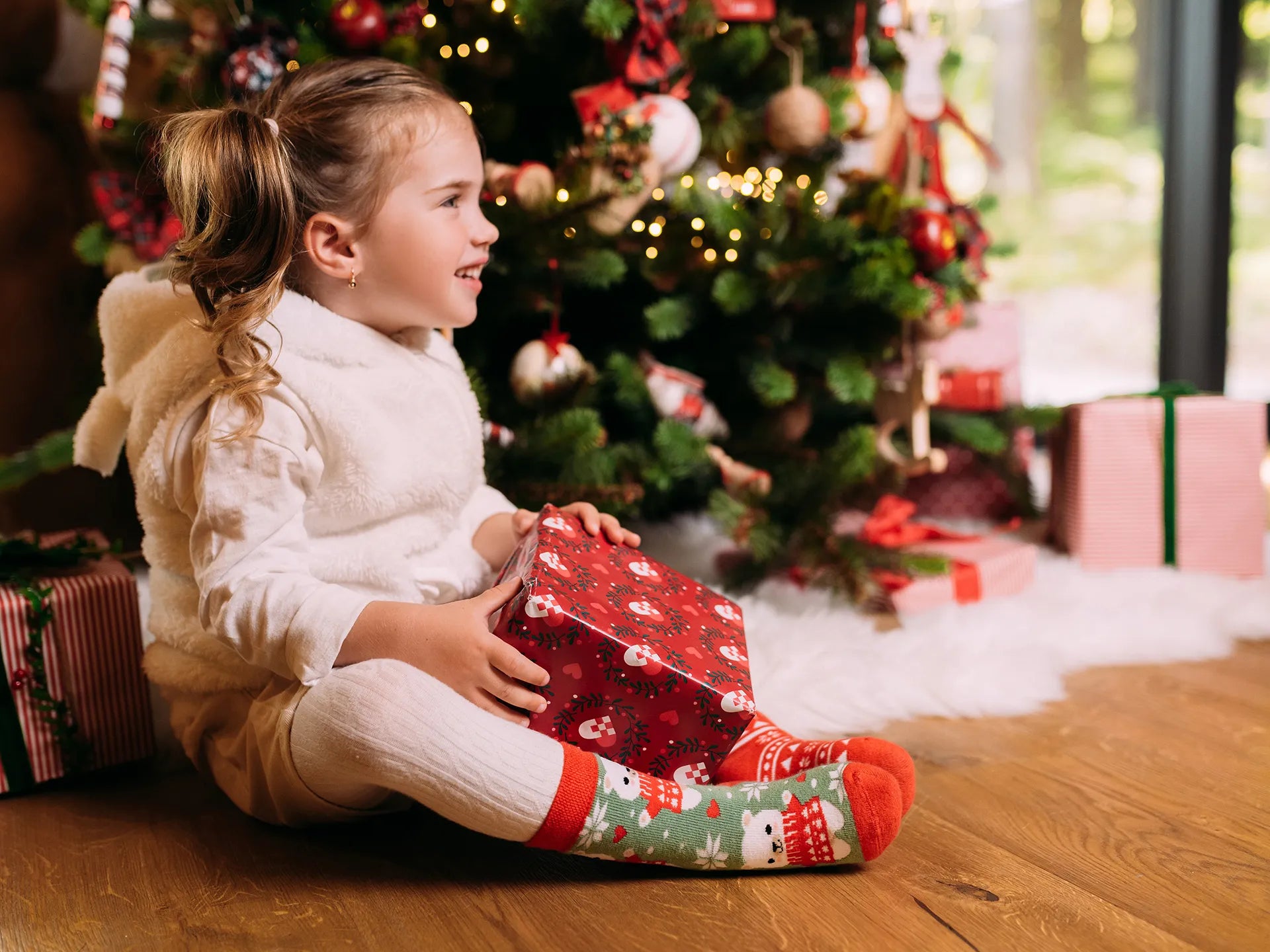 kids-warm-socks-bear-with-a-scarf-okt-43/430c09ee03ddd2ab1898d8a5d30cf666e563a03c
