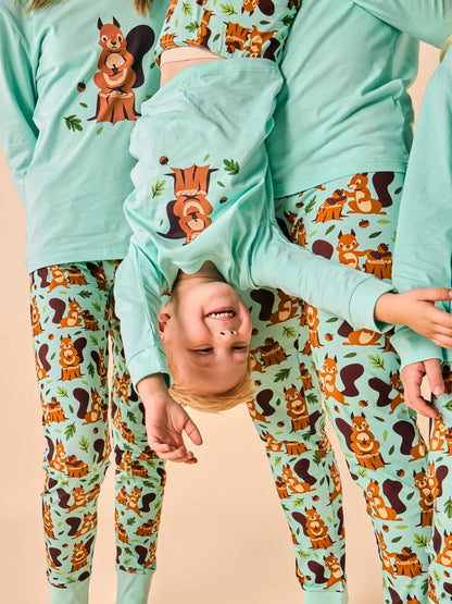 womens-pyjamas-squirrel-in-the-woods-5f/5fb3b26e9609c832c1a34924e80519546d990aea