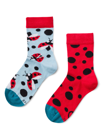 Lustige Kindersocken Marienkäfer und Punkte