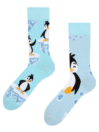 regular-socks-happy-penguin-02-73/7326243df2730f114a4f6b2ace8cef96c75a73ee