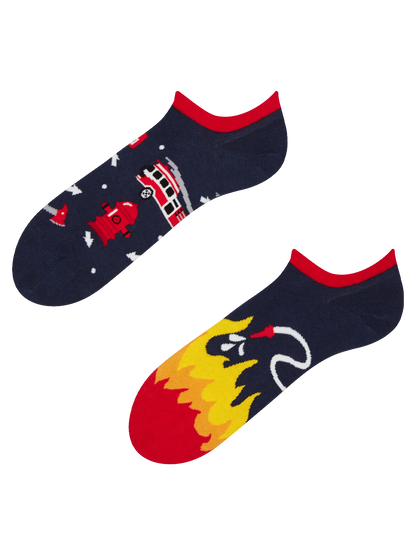 sneaker-socks-firefighter-07/07b7c910642b23b3f2fa022b0f1bc69100b9a2ef