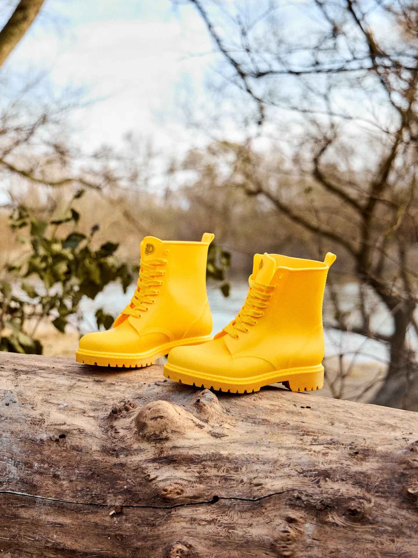 yellow-womens-rain-boots-78/789f72e1b6f06c44b2ee01e31136978a5184c201