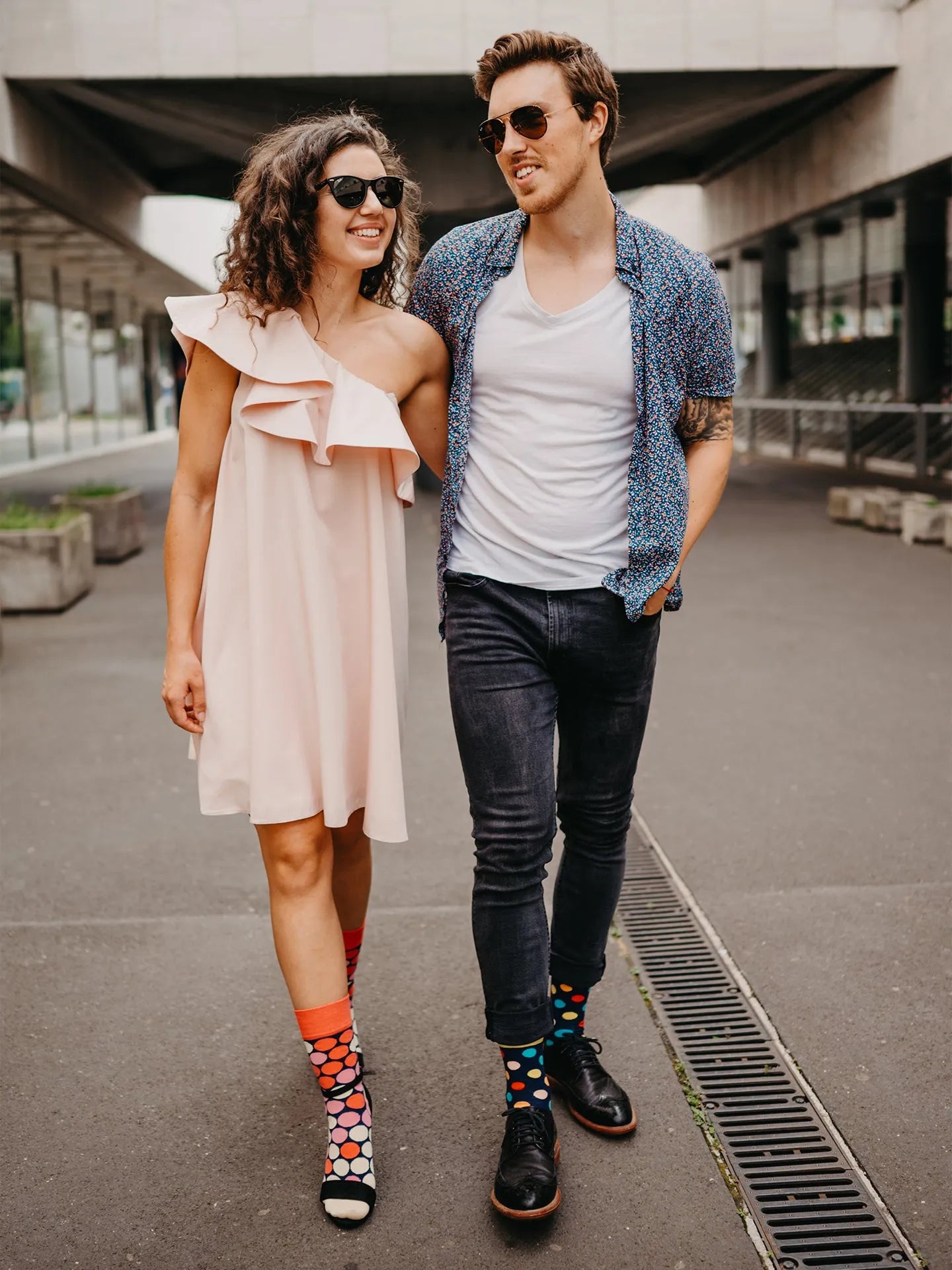 regular-socks-colourful-dots-f1/f17fd98612d0d86a4306e35c380ee81063a363dd