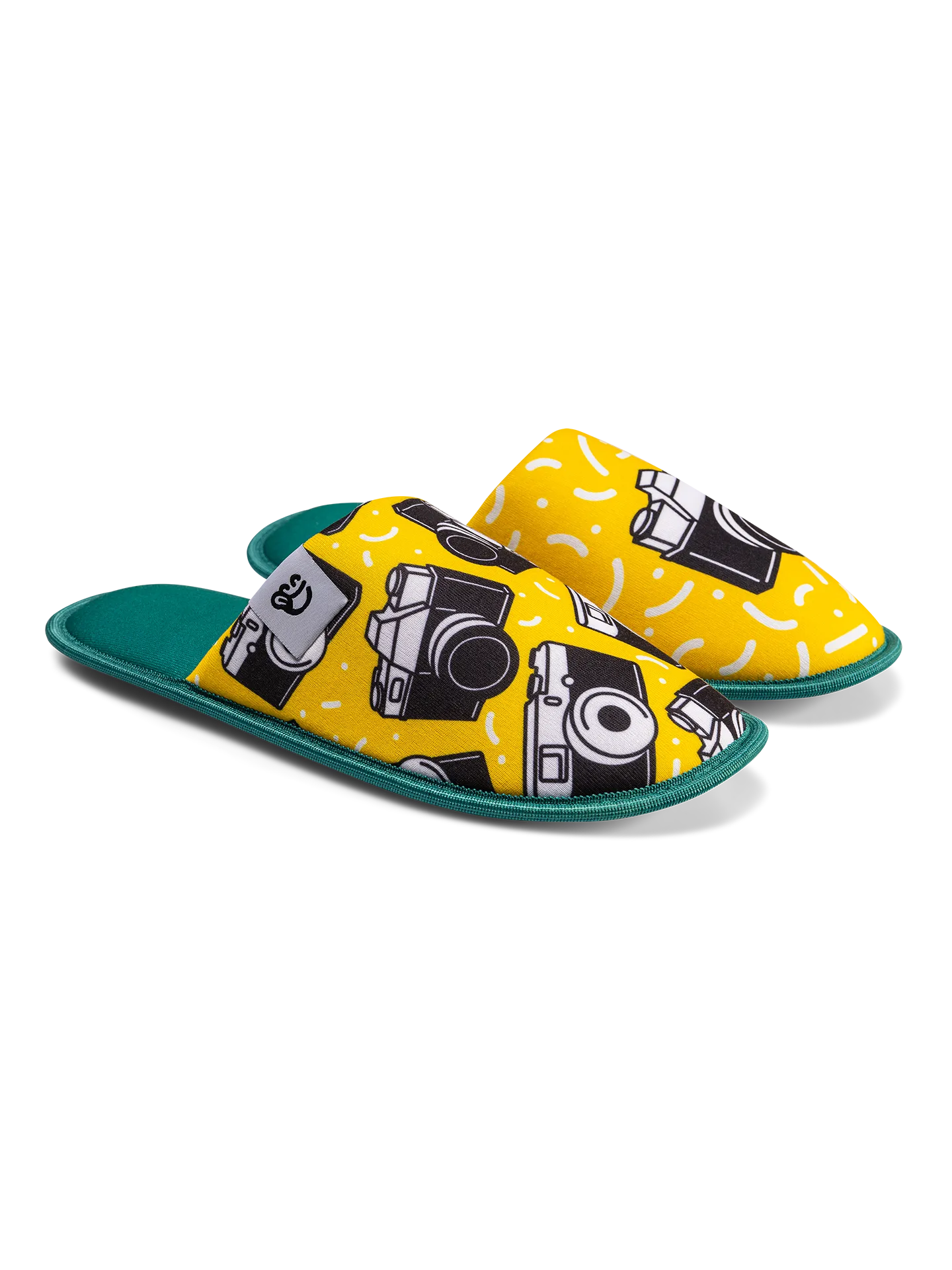 slippers-camera-61/61f5cf993a9bb98ab8fc8d48c2f13b24411a89f8