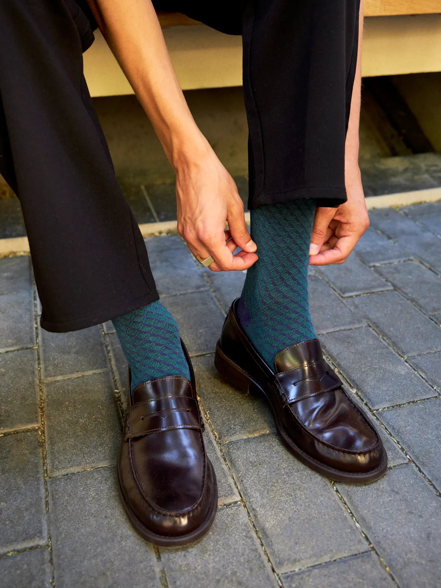 blue-green-jacquard-socks-4d/4d32e48ff609729471bbe67b3037b669ad821be6