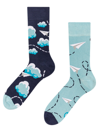 bamboo-regular-socks-paper-planes-clouds-7b/7bab7de6cc9e1db9d0ed484c46ab56f82c94c340