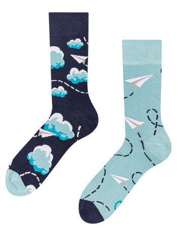 Lustige Bambussocken Papierflugzeuge und Wolken