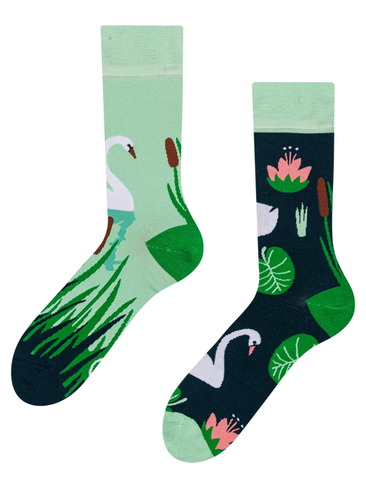 regular-socks-white-swan-02-6f/6f53f8307848c63cac20cdce4ec2e208a2192480