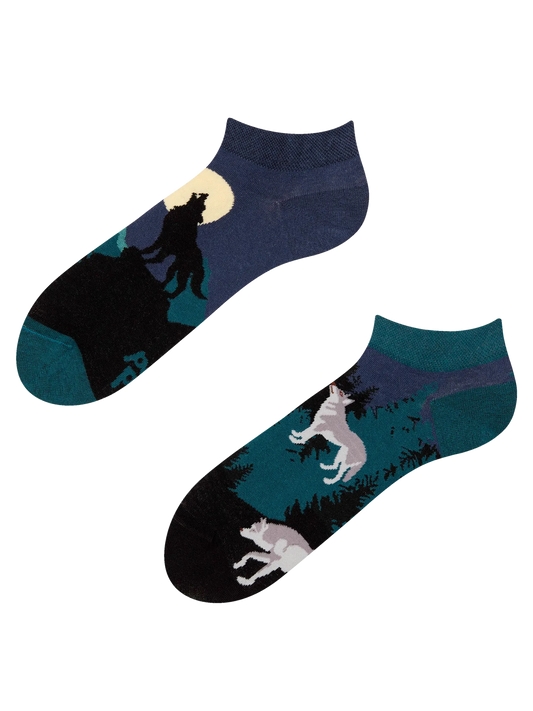 ankle-socks-moon-wolf-02-9c/9c986b0c34ce645266e5fc75c992d5a98fbba9a9