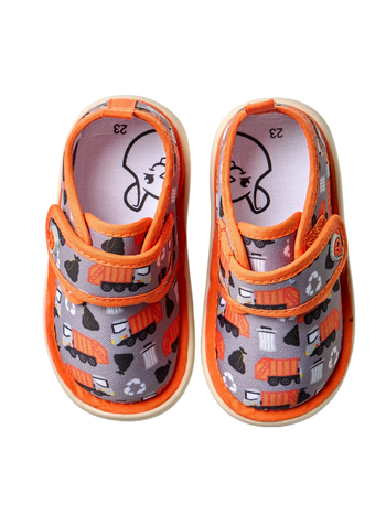 Lustige Hausschuhe für Babys Müllwagen