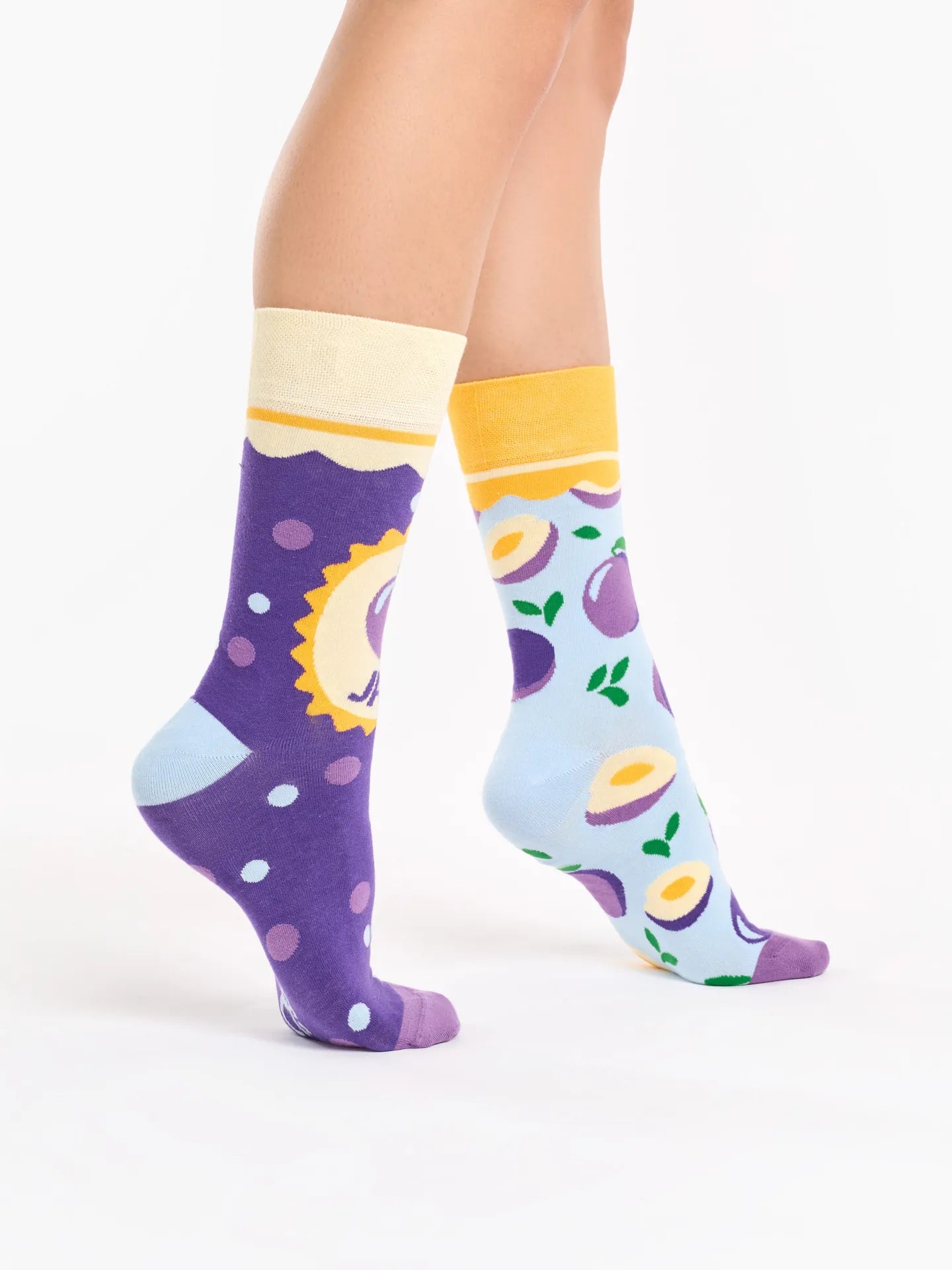 regular-socks-plum-jam-02-6b/6b84d7dbe0154ceb4a2b5d81a86a02fbb90b6903