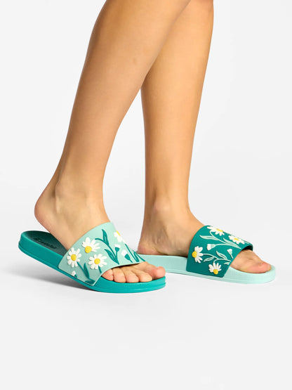 slides-turquoise-chamomile-b5/b5a21e71d19105d6bc4a43c309170a50999ac958