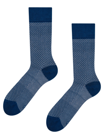 Blaue und graue gemusterte Socken