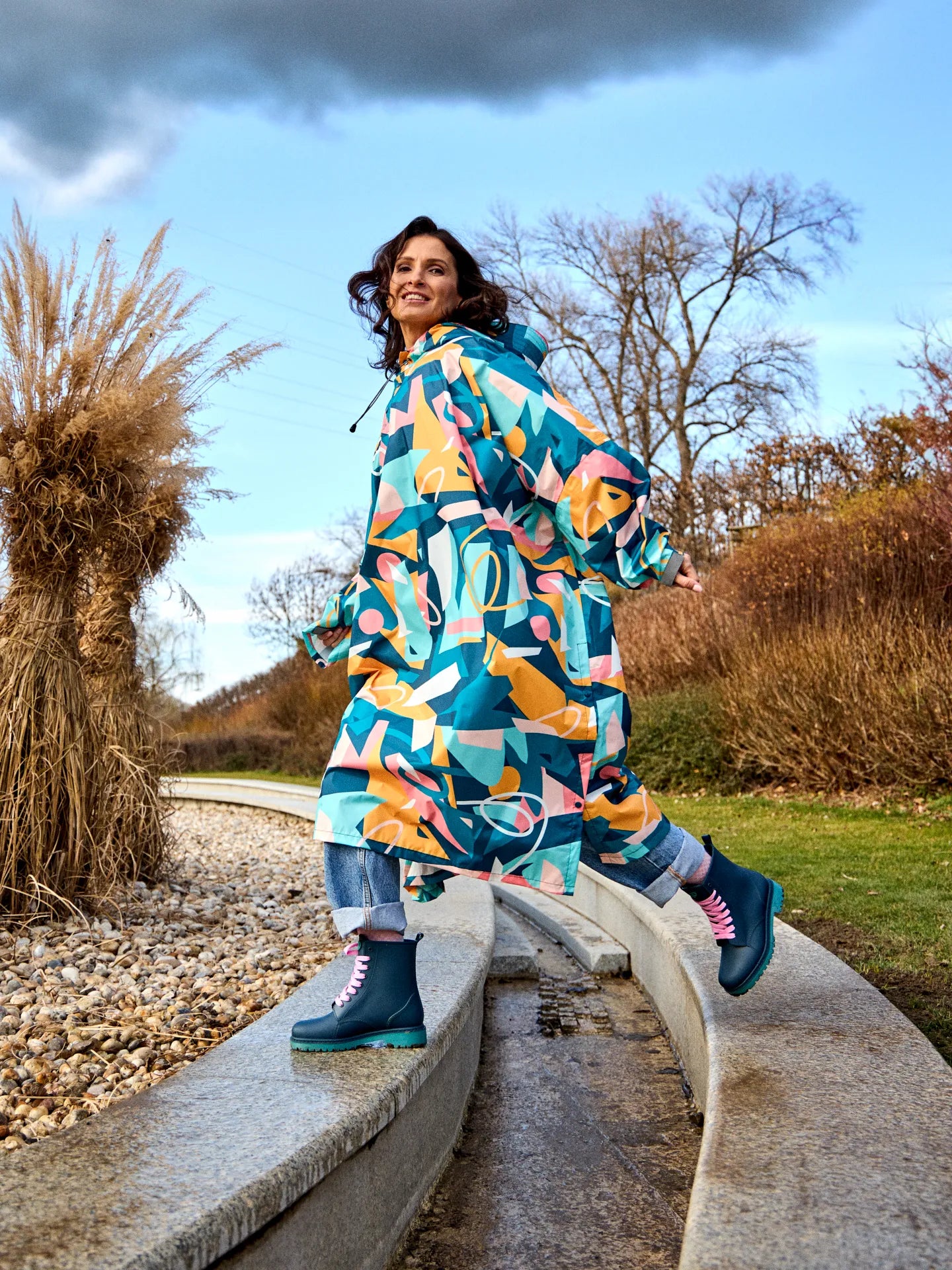 raincoat-colourful-geometry-b7/b789f52e0ecefe11598cbfb51a5cded6457aa8e3