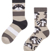 Lustige warme Socken für Kinder Glücklicher Waschbär