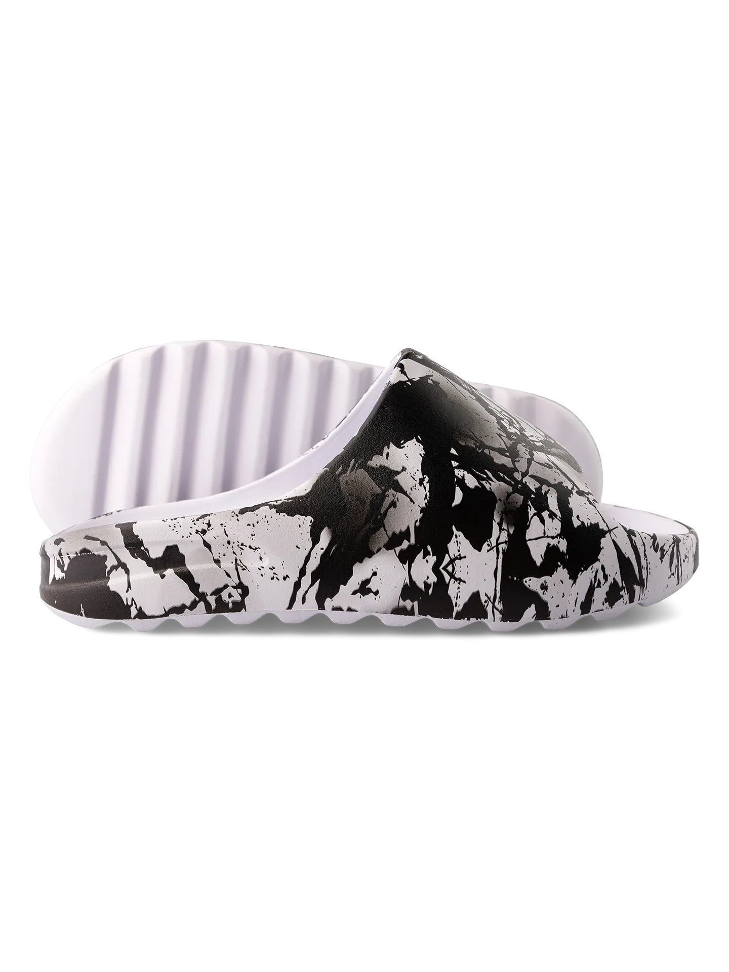 chunky-slides-black-white-stains-d3/d3b62f00fd3520c9f1f26d7115095a68d363c180