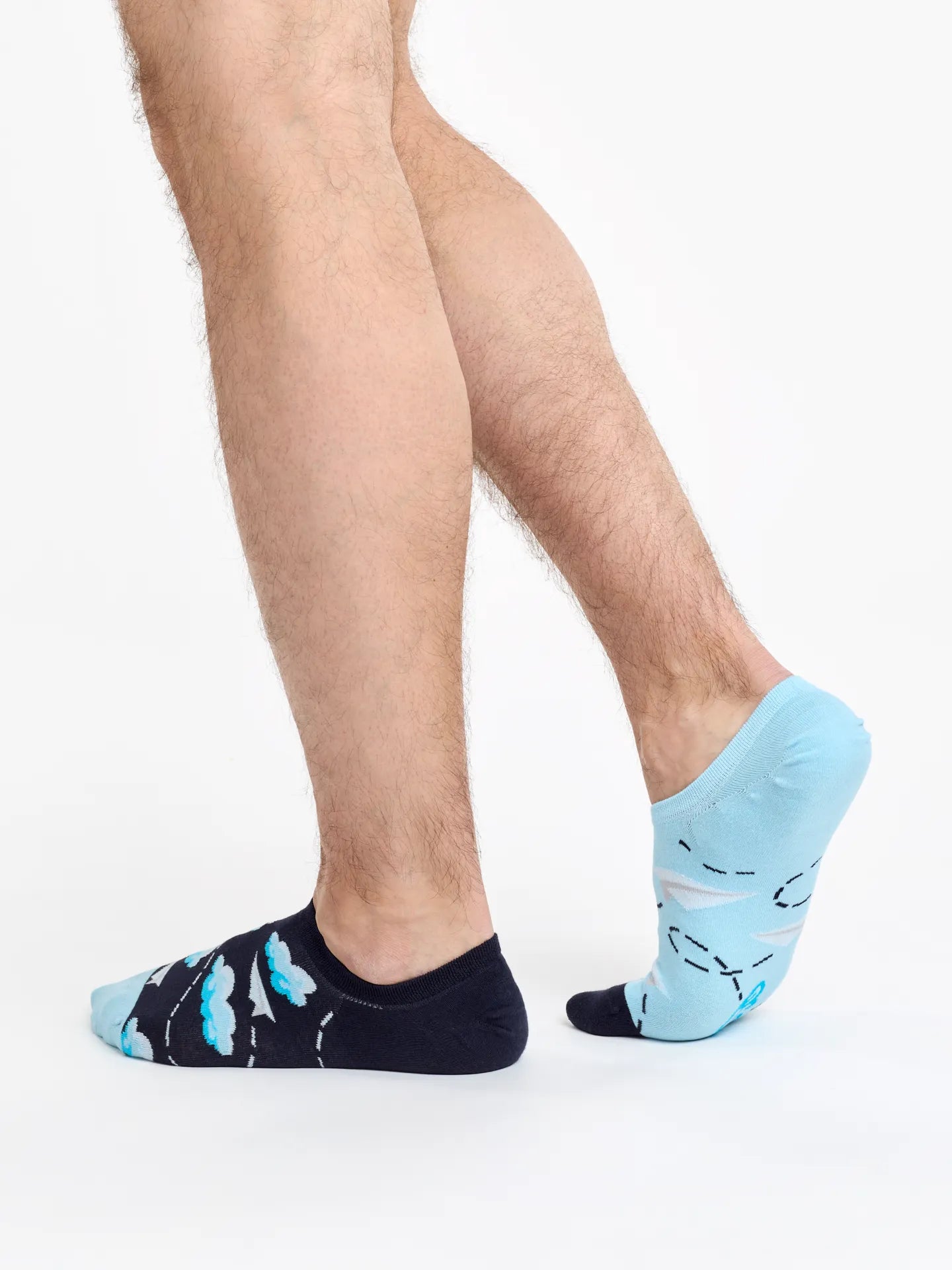 sneaker-socks-paper-planes-clouds-d4/d49b56c2f10854c3079c178f29e26848c0d6e8a3