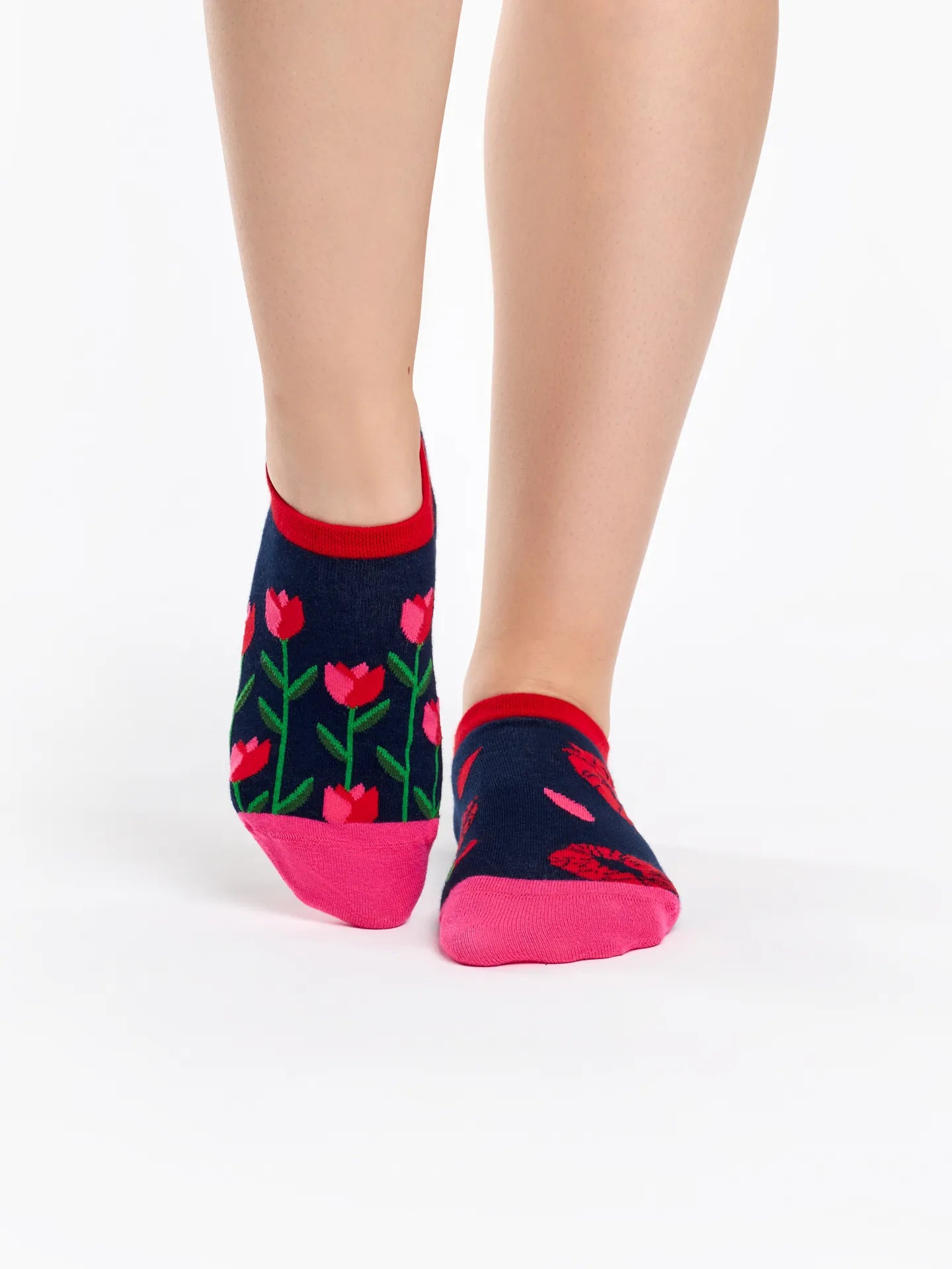 sneaker-socks-tulip-lips-db/db8c3f56876ce04cf109f245de879cf446e913a4