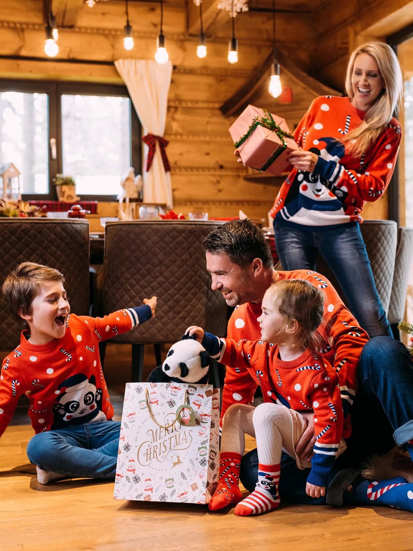 kids-winter-sweater-playful-panda-dc/dc37938dc5b3595abe68a60a0c7c2e25db03f965