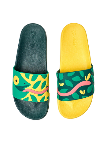 Lustige Pantoletten Chamäleon auf der Jagd