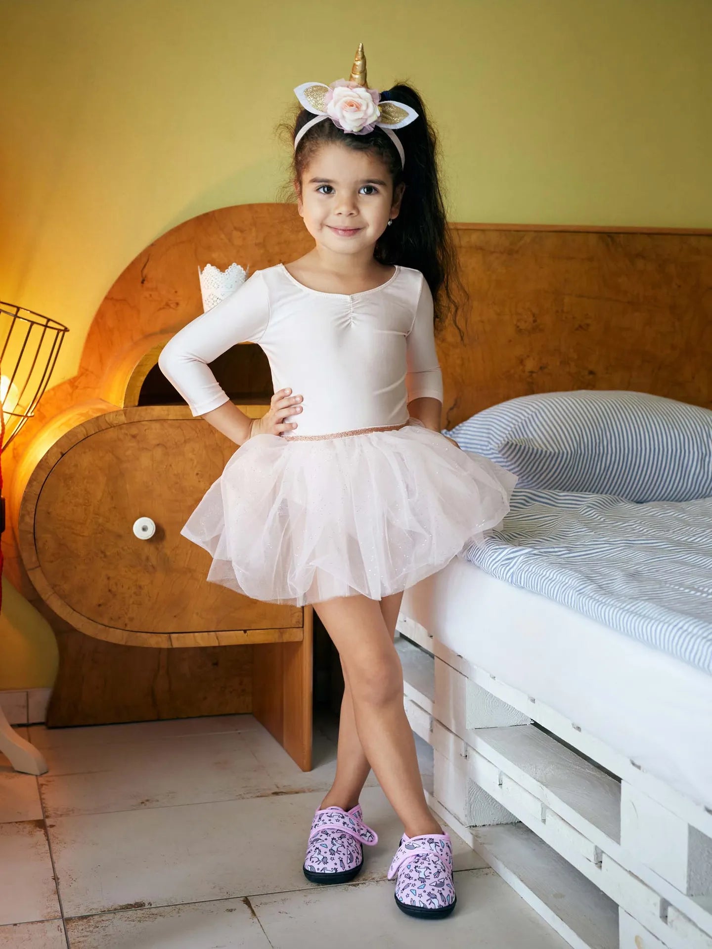 kids-velcro-slippers-rainbow-unicorn-df/df86df79a0cb02c3b976b3295bc4989c65da05f3